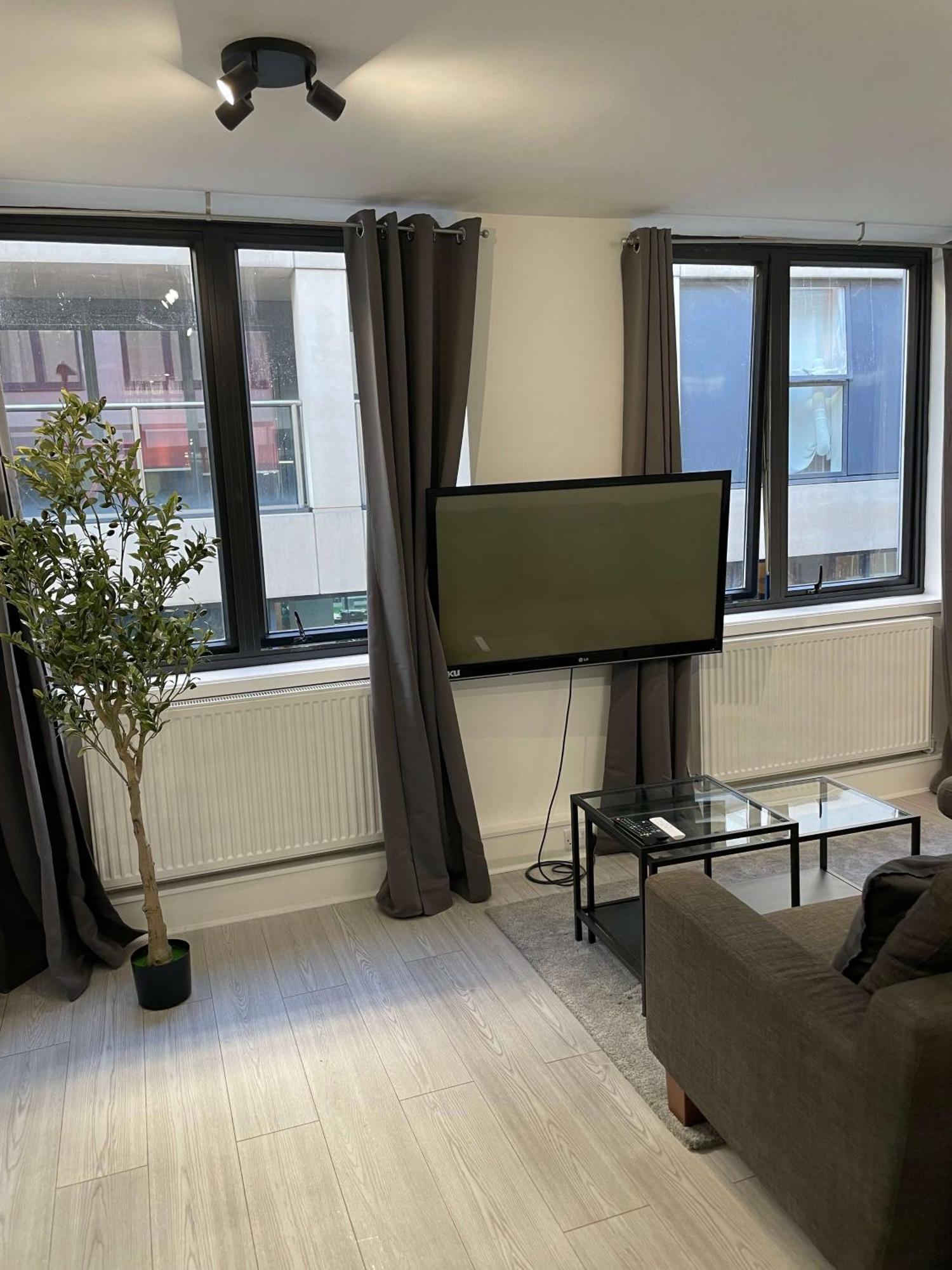 2 Bdrm Contemporary Central London Apartment Bagian luar foto